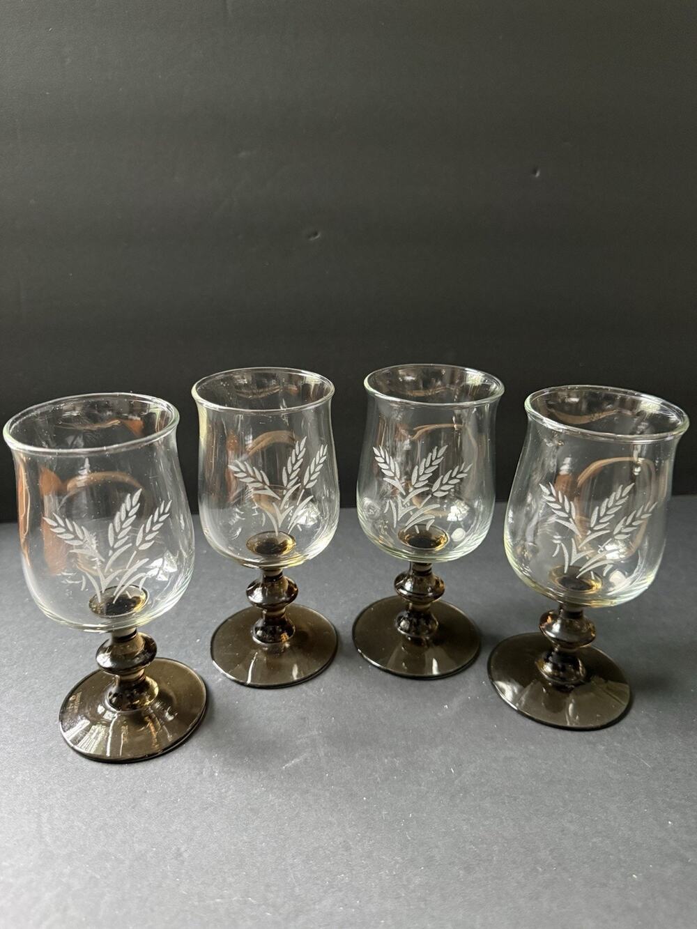 Pfaltzgraff Smoky Etched Glass Wheat Vintage Wine Glass MCM Barware Set 4 Goblet